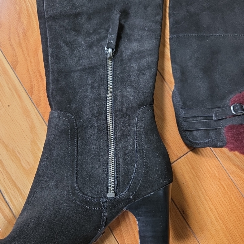 UGG Ophira black suede over-the-knee boots with a burgundy lamb fur cuff. - Picture 7 of 13
